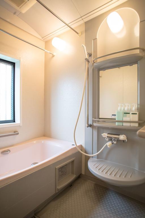 Guesthouse Iloha Кіото Екстер'єр фото